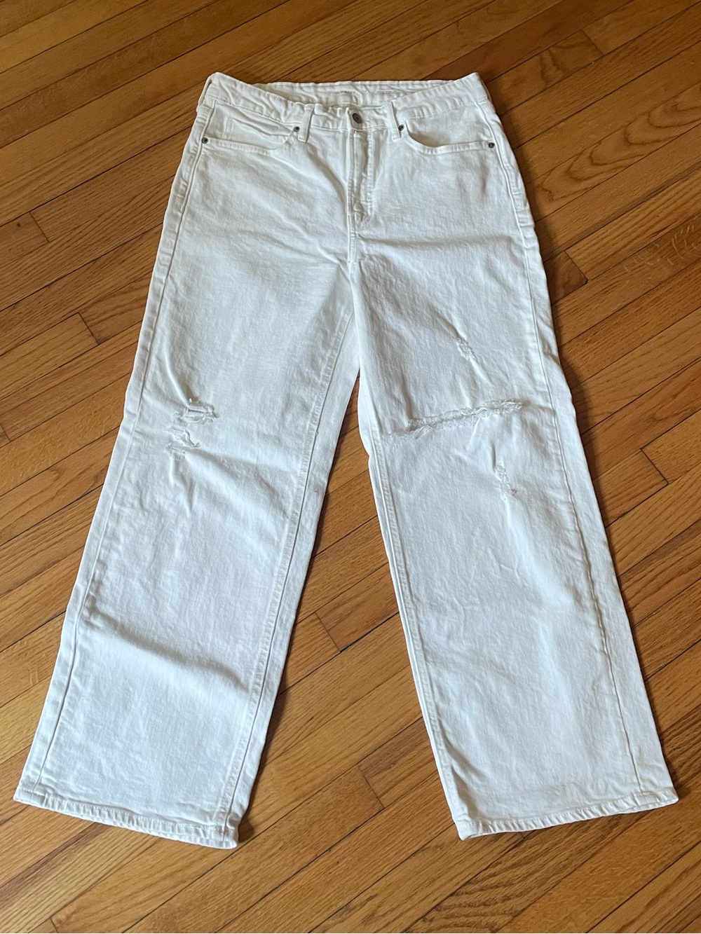 Old Navy White Women’s Distressed Jeans 12P